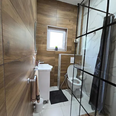 Riverstone Retreat *