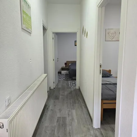 아파트 Riverstone Retreat 야이체